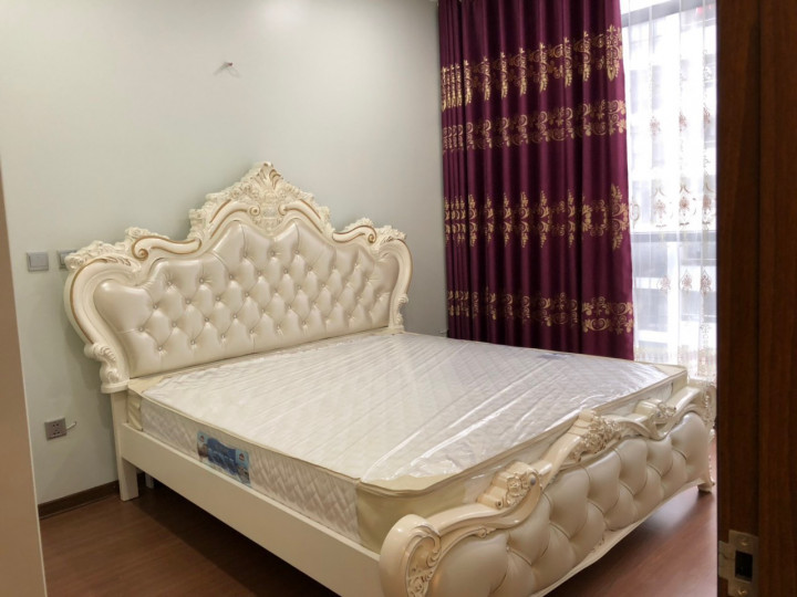 Chính chủ gửi bán căn hộ Tòa CT2B, 3 phòng ngủ, Full nội thất siêu đẹp ở Tràng An Complex Cầu Giấy giá chỉ có 5.2 tỷ