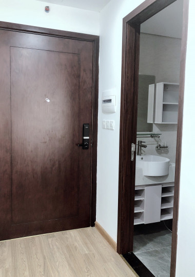 Chính chủ cho thuê căn studio đủ đồ chung cư C2 Vinhomes D'Capitale giá 12.5 triệu/tháng