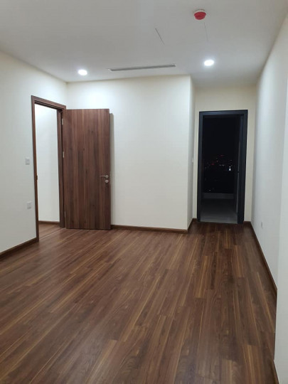 Cần nhượng lại căn hộ chung cư 2PN cao cấp tại chung cư Golden Park Tower, giá chỉ 5.8 tỷ