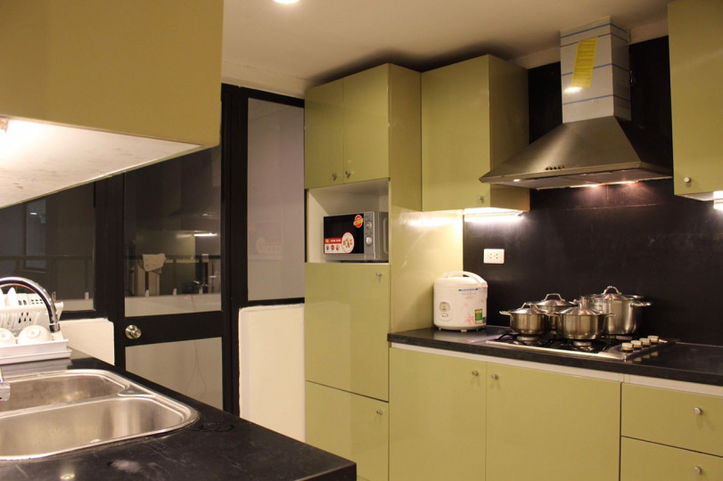 Cho thuê CC Chelsea Park Trung Kính căn 2PN full nội thất giá 15tr