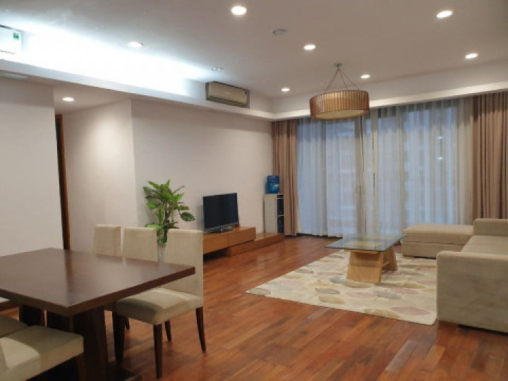 Em cần nhượng lại căn hộ ở Chelsea Park Trung Kính, 3 phòng ngủ, 2 vệ sinh, Full nội thất, Giá chỉ có 5.6 tỷ