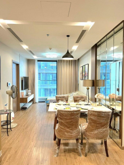 Chính chủ bán chung cư 108m2 3PN mặt đường Khúc Thừa Dụ, Thành Thái Cầu Giấy Hà Nội. Giá chỉ 7.55 tỷ