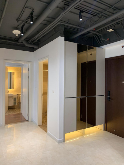 Cam kết ảnh thật giá thật chỉ 4,25 tỷ bao trọn tòa C6 tại Vinhomes D'Capital Trần Duy Hưng. Lh ngay: 0852111838
