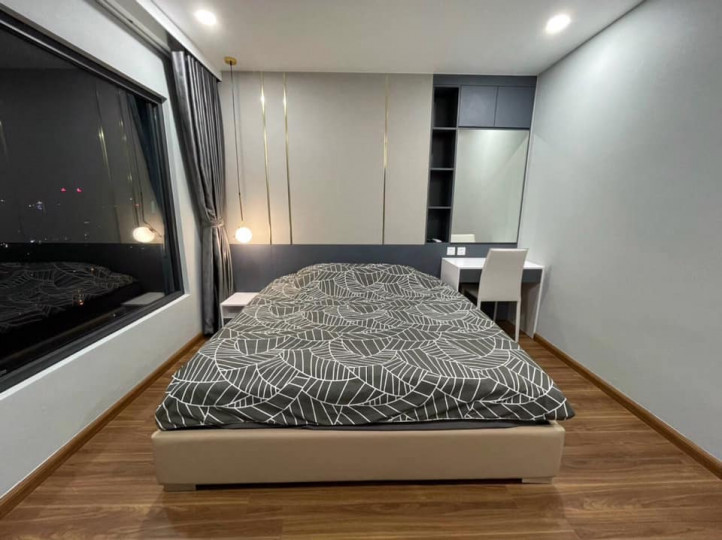 Cần bán gấp căn hộ chung cư ở Central Field Trung Kính 105m² 3PN full nội thất giá chỉ từ 4.9 tỷ