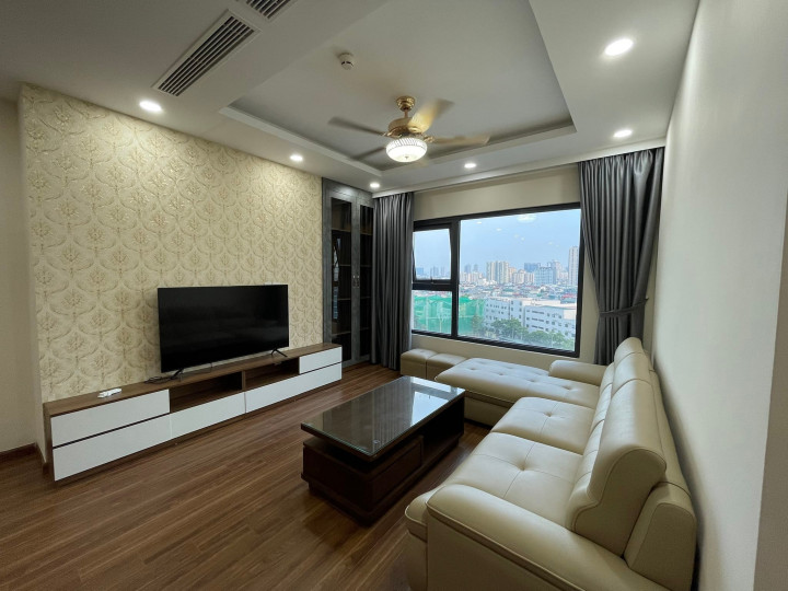 Bán căn hộ Golden Park Tower 96m2, 3 phòng ngủ, full nội thất 5.35 tỷ - giá tốt nhất