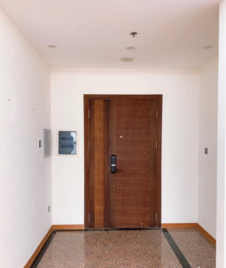 Bán căn hộ 3PN - 144 m² giá chỉ 6.2 tỷ - tại tháp 3 chung cư Dolphin Plaza Mỹ Đình