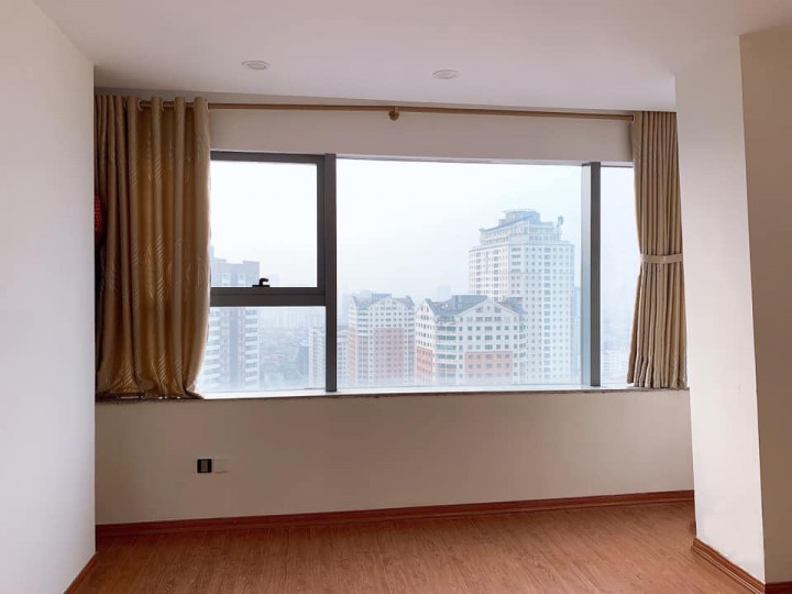 Bán căn hộ 3PN - 144 m² giá chỉ 6.2 tỷ - tại tháp 3 chung cư Dolphin Plaza Mỹ Đình
