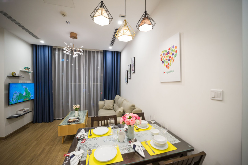 Cần bán nhanh căn hộ CC Vinhome Sky Lake - Phạm Hùng căn 2PN full nội thất giá 3.7 tỷ