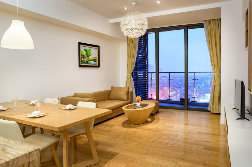 Căn hộ hướng đẹp, giá rẻ chung cư Indochina Plaza cần bán gấp. Tầng trung, full nội thất, 2PN