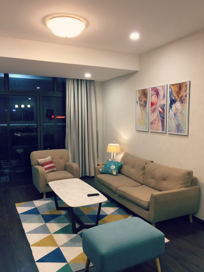 Chính chủ bán căn hộ 98m2, view mặt đường Cầu Giấy, căn hộ 2PN đẹp nhất dự án Discovery Complex 302 Cầu Giấy