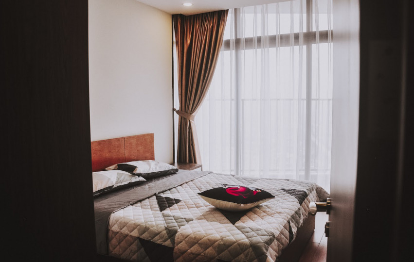 Chính chủ bán căn hộ 2PN - 98m2 đẹp nhất dự án Discovery Complex  302 Cầu Giấy
