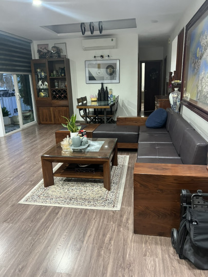 Bán Nhanh Căn Hộ 3PN - DT 110m2, Thuộc Dự Án Chung Cư 173 Xuân Thủy, View Đẹp, Nội Thất Full