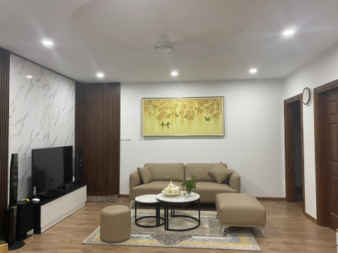 Cần bán gấp căn hộ chung cư 173 Xuân Thủy 91m² 3PN full nội thất giá chỉ từ 4.5 tỷ