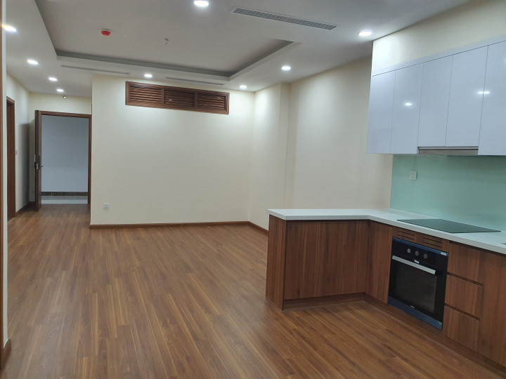 Chính chủ cho thuê căn hộ 2PN đủ đồ cơ bản chung cư Golden Park 100m2 giá 16tr. LH: 0964370279