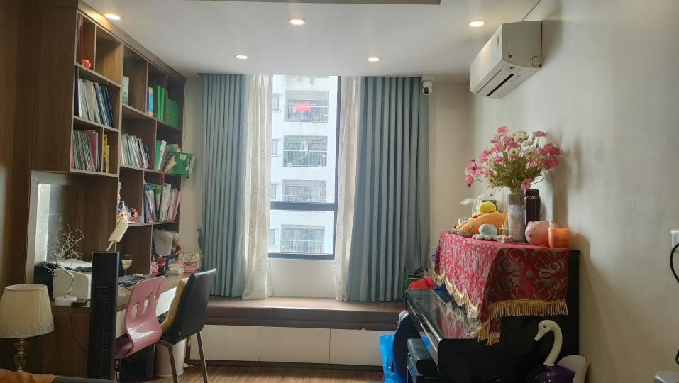 Chính chủ bán CHCC Ngoại Giao Đoàn, Tòa N01T1, 3 phòng ngủ, 2 vệ sinh, 95m2 giá 5 tỷ 3. LH 0852111838