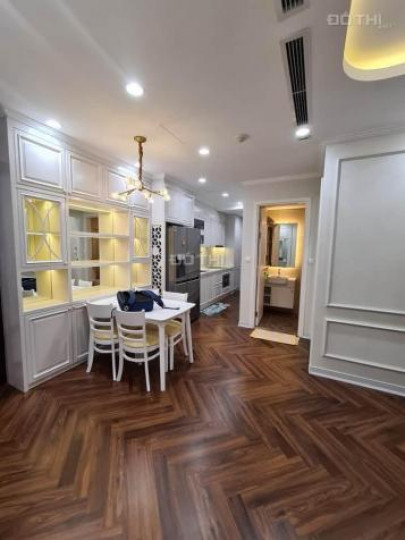 Cho thuê căn 3PN full nội thất giá 24tr tại Vinhome D'Capitale Trần Duy Hưng - Quận Cầu Giấy