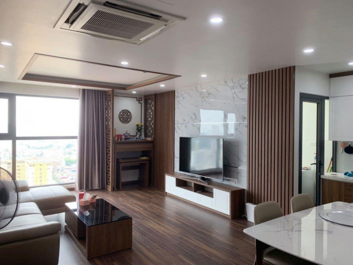 Flc Twin 265 Cầu Giấy có căn hộ 3pn full nội thất cần bán nhanh view ôm trọn thành phố