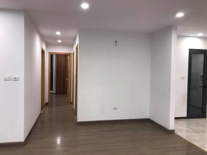 Chủ nhà cần bán gấp CCCC FLC Twin Towers 265 Cầu Giấy 115m2 3PN 2WC. LH: 0852111838