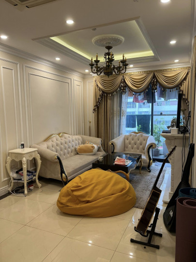 Cần bán căn hộ Cầu Giấy Center Point 110 Cầu Giấy giá chỉ có 3.7 tỷ. Liên hệ ngay: 0523559679