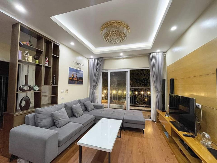 Bán chung cư Center Point Cầu Giấy, Quan Hoa, Cầu Giấy. Tầng cao, full đồ, sang tên trong ngày
