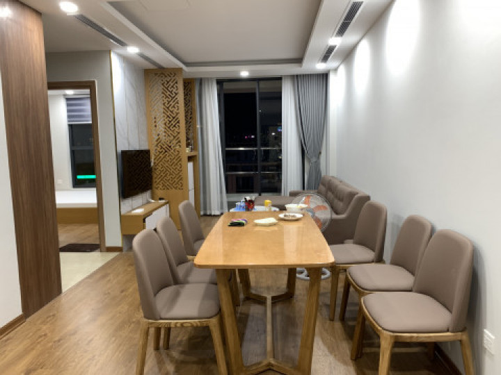 Cần nhượng lại căn hộ ở The Park Home, 2 phòng ngủ, 2 vệ sinh, Full nội thất. Liên hệ: 0969636235