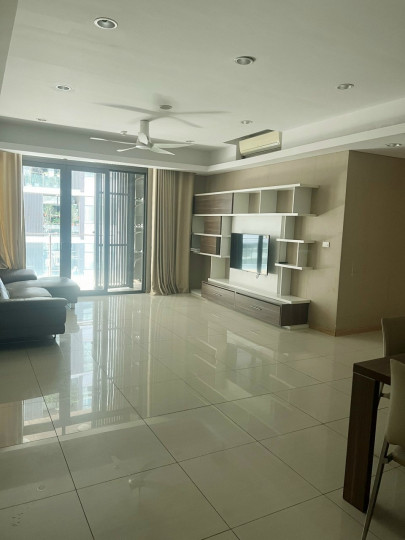 Chính chủ cần bán gấp căn Dolphin Plaza, tháp 2, 133m2, 2PN 2WC đồ cơ bản giá chỉ có: 6.1 tỷ