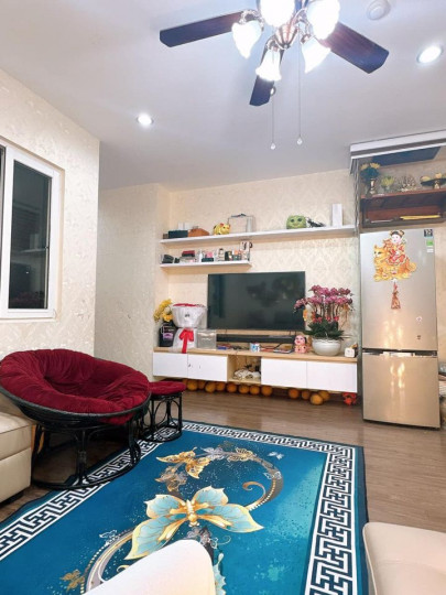 Giá thật! Tôi chính chủ bán căn hộ 2PN, 1WC, 55m2, nội thất cơ bản giá 2,4 tỷ bao phí. LH ngay: 0936485622