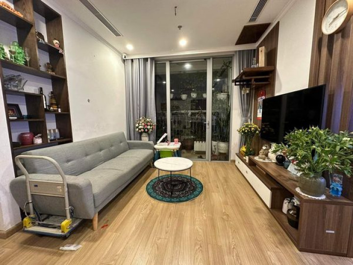 Hot! Bán căn hộ chung cư 2PN cao cấp tại chung cư The Garden Hill 99 Trần Bình giá chỉ 3.2 tỷ