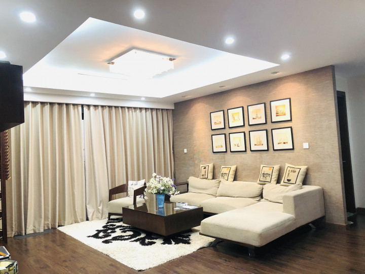 Cho thuê căn 3PN full nội thất 18tr tại Star City Lê Văn Lương