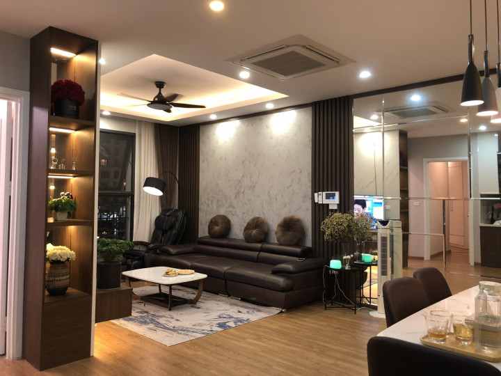 Căn hộ 100m2, tầng trung, ban công ĐN view The Manor triệu đô tại toà E3, Emerald chỉ hơn 4 tỷ