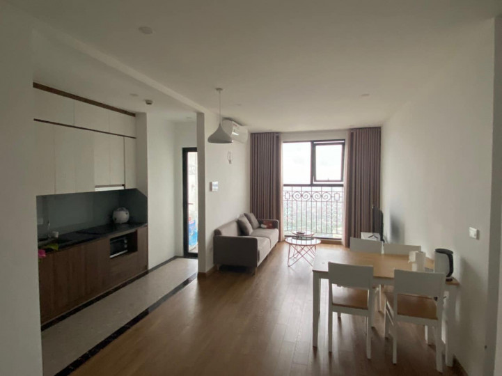 Cần bán gấp CC ở The Emerald Đình Thôn căn 3PN full nội thất giá chỉ có: 3.75 tỷBán căn 2PN - 80m2 - view bể bơi chung cư The Emerald CT8 Đình Thôn - Giá 3,6 tỷ. LH: 0359 247 ***