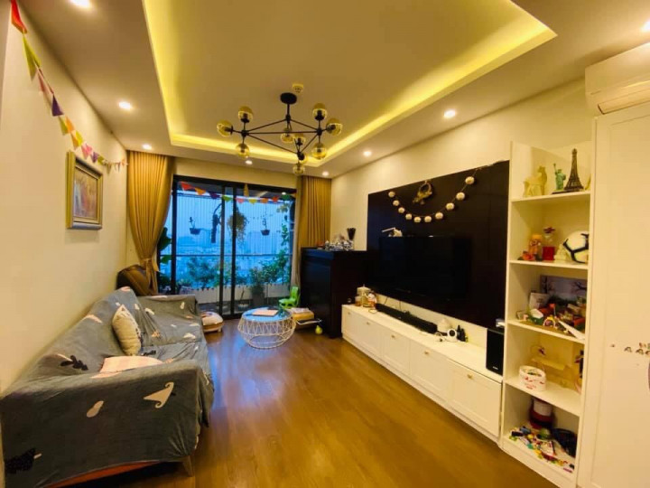 Chính chủ gửi bán căn hộ chung cư FLC Complex 36 Phạm Hùng căn 3PN full nội thất giá chỉ có: 4.15 tỷ