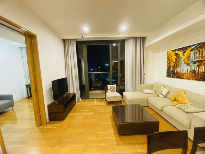 Gia đình cần bán căn hộ full nội thất 110m2, 3PN chung cư Indochina