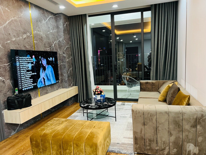 Tôi cần bán căn hộ tại The Park Home, Cầu Giấy, HN. Tầng trung, 2PN, 2WC, full đồ, lh 0852111838