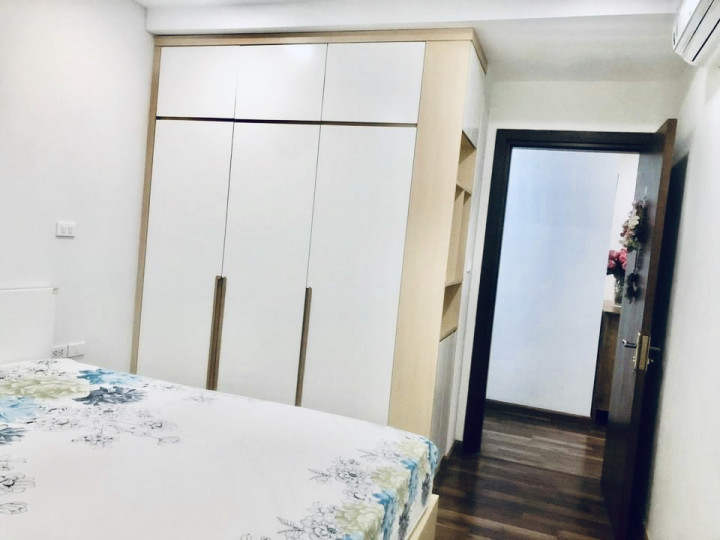 Chính chủ cho thuê căn hộ Goldseason 47 Nguyễn Tuân, 73m, full, 15 tr