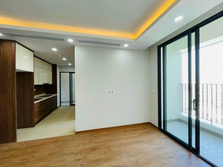 Cần sang nhượng nhanh căn hộ Hà Nội Paragon Tower, Tòa B, 2 phòng ngủ, 2 vệ sinh, nội thất cơ bản giá 4.2 tỷ