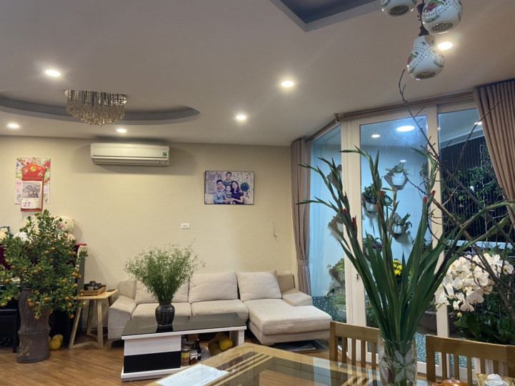 Hot! Bán căn hộ chung cư 2PN cao cấp tại chung cư 173 Xuân Thủy - Cầu Giấy giá chỉ 4.6 tỷ