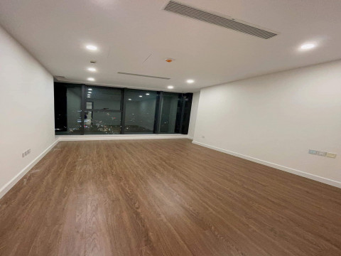 Chuyển nhà bán gấp cắt lỗ căn hộ 2 + 1 phòng ngủ Sunshine Center 4,2 tỷ đã đủ đồ