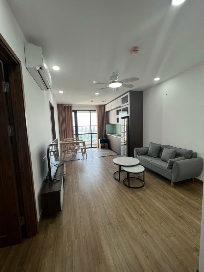 0852111838 Cần bán gấp căn hộ 2PN, 66m2, view hồ bơi, giá 2,3 tỷ tại dự án Iris Garden