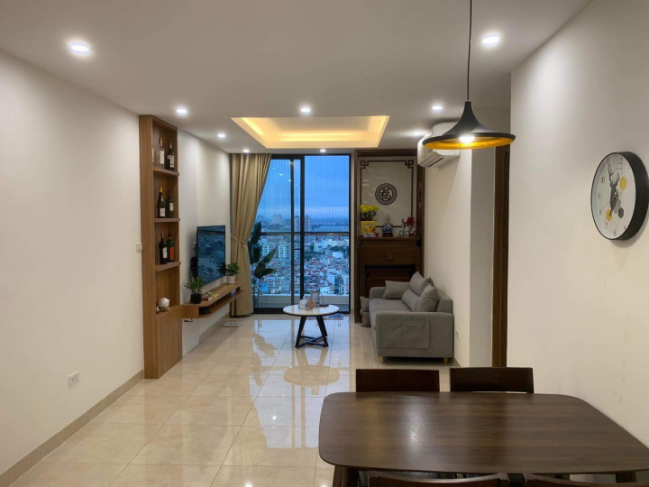 Chính chủ bán căn hộ chung cư Golden Field Mỹ Đình, 85m2 full nội thất, giá 41tr/1m2. LH 0523535828