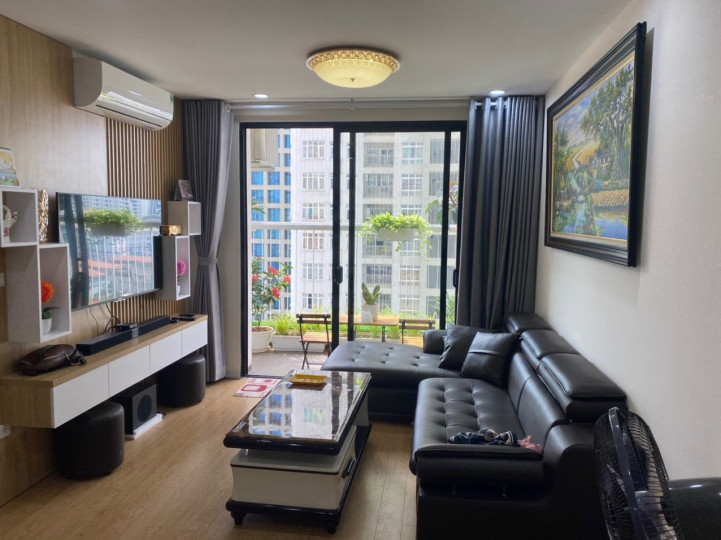 Cần bán CH Golden Field ngã tư Hàm Nghi - Mỹ Đình: 66m2 2PN full đồ, nhà đẹp 2,88 tỷ 0523559679