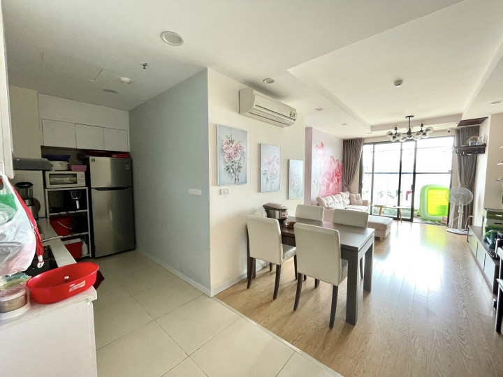 Bán gấp căn hộ 2PN 2VS chung cư Golden Field giá 2,4 tỷ bao thuế phí. Liên hệ: 0852111838