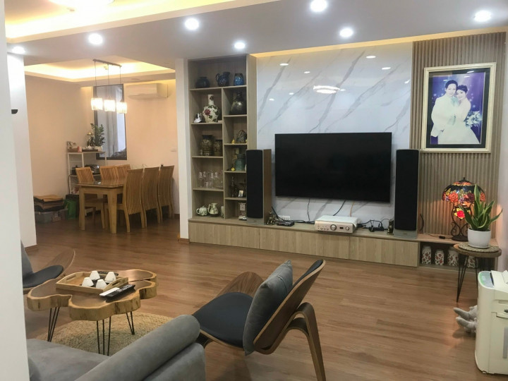 Bao phí sang tên - Bán gấp căn 4PN tại N04-BT1 Ngoại Giao Đoàn, Bắc Từ Liêm. Tầng cao, nt cơ bản