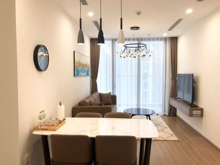Cần nhương lại nhanh căn hộ ở Vinhome Sky Lake - Phạm Hùng, Tòa S2, 3 phòng ngủ, 2 vệ sinh, Full nội thất giá 6 tỷ. Lh: 0523535828