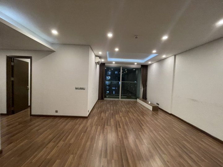 Cho thuê gấp căn hộ 2PN Cơ Bản giá 11 tr/tháng tại Mỹ Đình Plaza 1. LH 0852111838