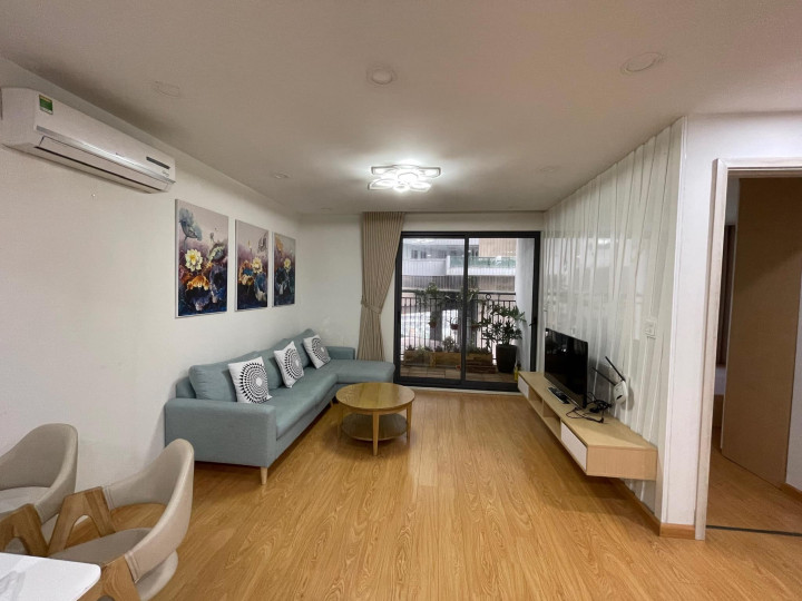 Anh em gửi cho thuê dài hạn căn 2PN full nội thất cao cấp tại chung cư The Garden Hill 99 trần Bình giá 13.5 tr/th