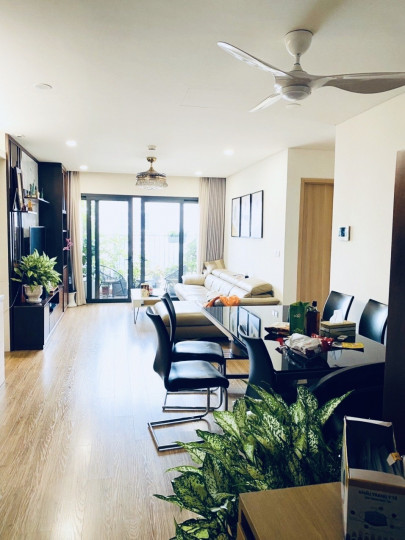 Sang Nhật ở với con, cần bán gấp căn 80m, 2n2vs Golden Park Tower, full đồ, 4.56 tỷ