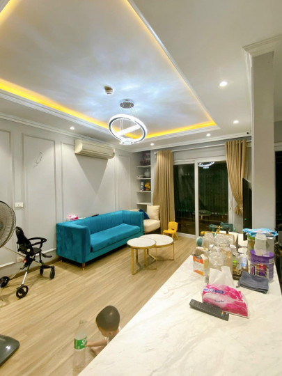 Cho thuê gấp CH Golden Palace 128m2 3PN full view thoáng, tầng trung giá 18tr LH: 0852111838