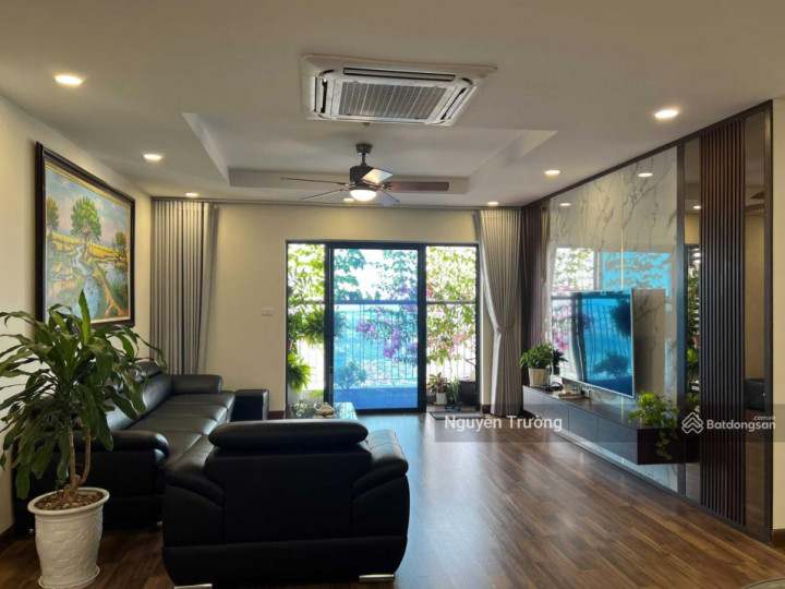 Bán căn chung cư Sunsquare Lê Đức Thọ, 96m2, 2PN, full nội thất giá 3,7 tỷ