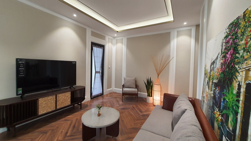 Cho thuê nhanh căn hộ chung cư ở King Palace, 3 phòng ngủ, 2 vệ sinh, Full nội thất giá 24tr/th. Lh: 0523535828
